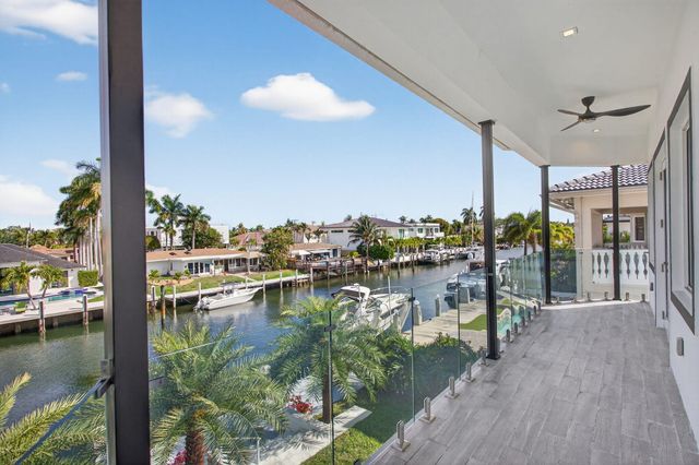 2641 NE 48th Street, Lighthouse Point, FL 33064
