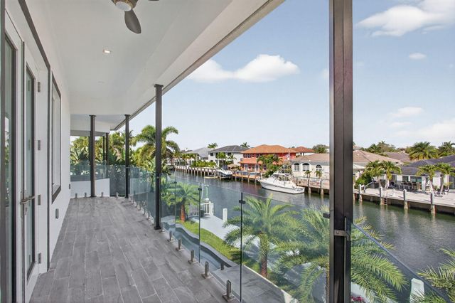2641 NE 48th Street, Lighthouse Point, FL 33064