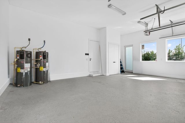 2641 NE 48th Street, Lighthouse Point, FL 33064