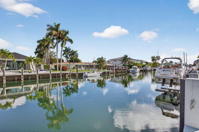 2641 NE 48th Street, Lighthouse Point, FL 33064