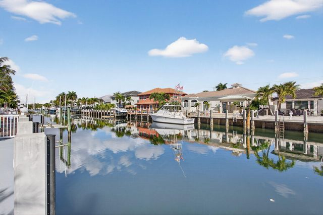 2641 NE 48th Street, Lighthouse Point, FL 33064