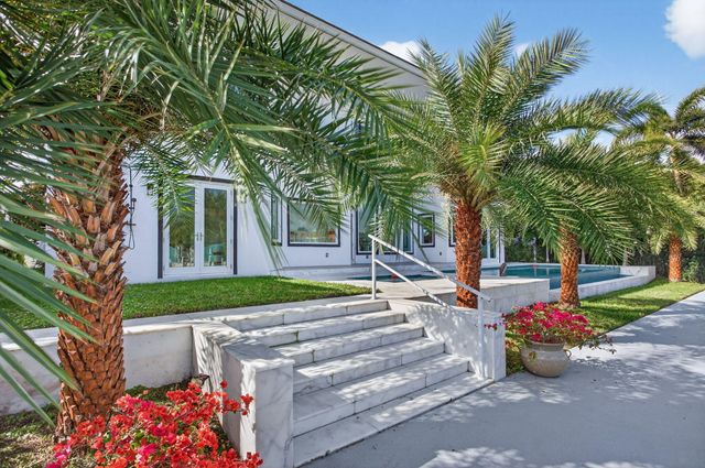 2641 NE 48th Street, Lighthouse Point, FL 33064