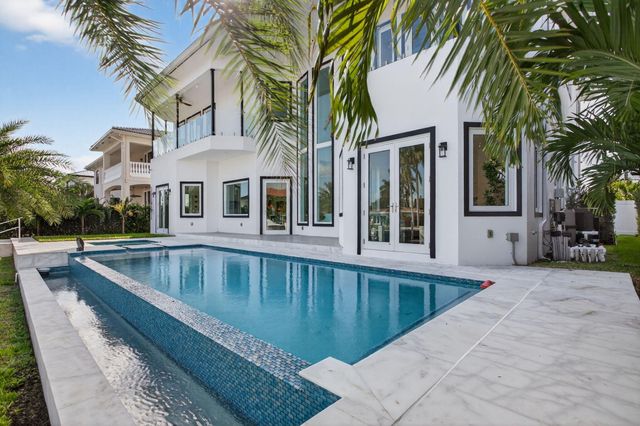 2641 NE 48th Street, Lighthouse Point, FL 33064