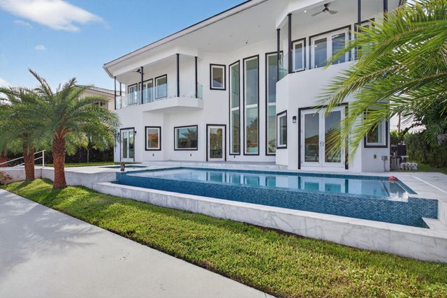 2641 NE 48th Street, Lighthouse Point, FL 33064
