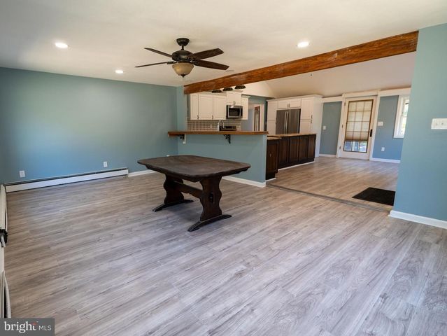 6734 WEYMOUTH RD, Mays Landing, NJ 08330