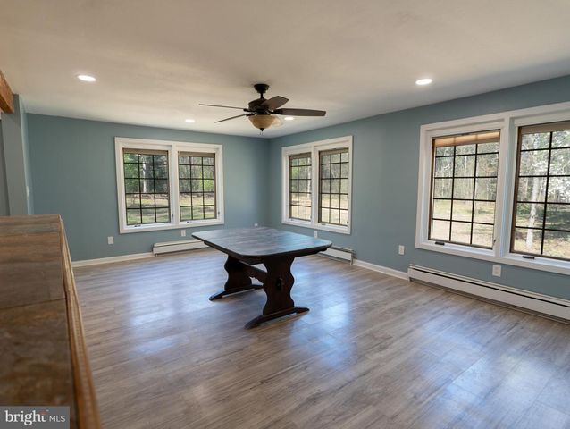 6734 WEYMOUTH RD, Mays Landing, NJ 08330