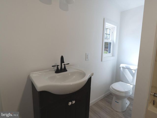 6734 WEYMOUTH RD, Mays Landing, NJ 08330