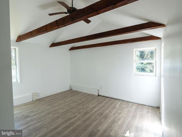 6734 WEYMOUTH RD, Mays Landing, NJ 08330