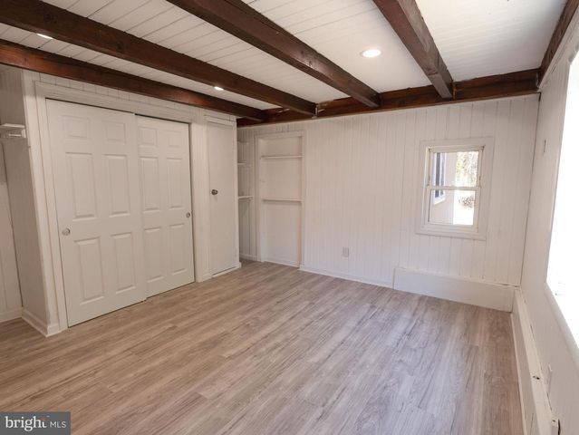 6734 WEYMOUTH RD, Mays Landing, NJ 08330