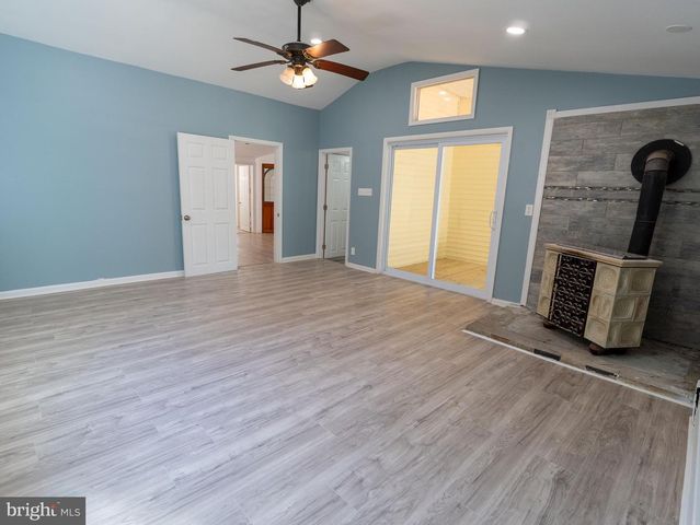6734 WEYMOUTH RD, Mays Landing, NJ 08330