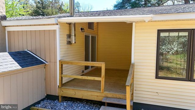 6734 WEYMOUTH RD, Mays Landing, NJ 08330