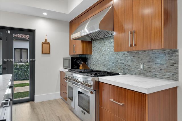 4475 N Meridian Avenue, Miami Beach, FL 33140