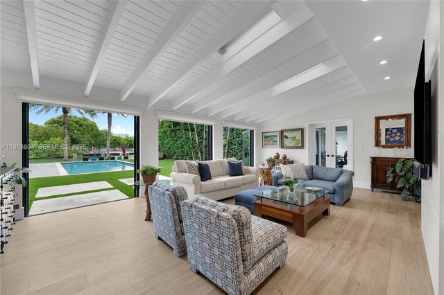 4475 N Meridian Avenue, Miami Beach, FL 33140