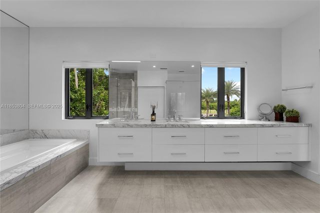 4475 N Meridian Avenue, Miami Beach, FL 33140