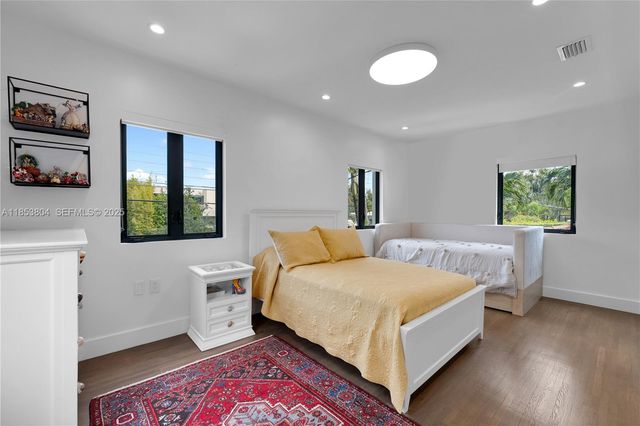 4475 N Meridian Avenue, Miami Beach, FL 33140