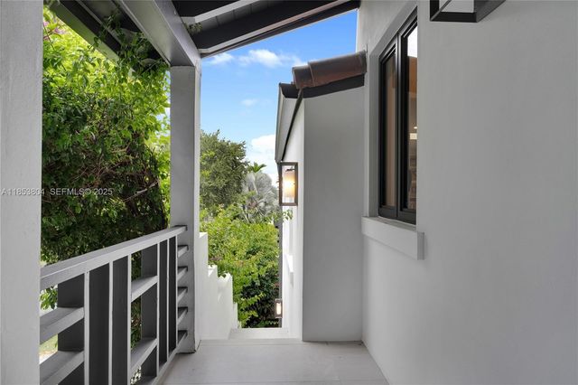 4475 N Meridian Avenue, Miami Beach, FL 33140