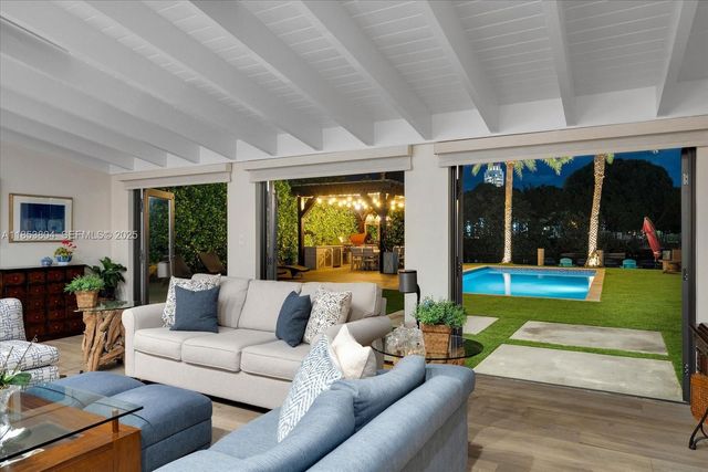 4475 N Meridian Avenue, Miami Beach, FL 33140
