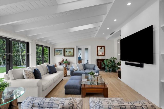 4475 N Meridian Avenue, Miami Beach, FL 33140