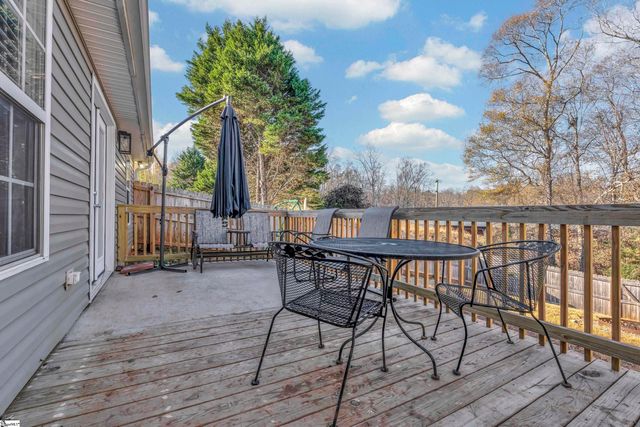 5 Rivereen Way, Simpsonville, SC 29680