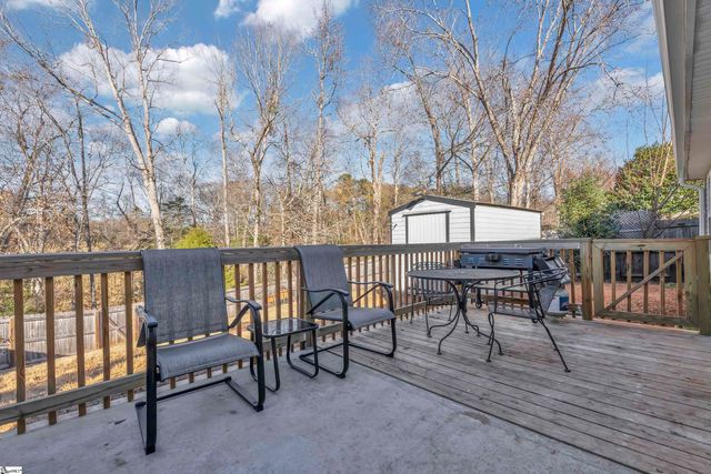 5 Rivereen Way, Simpsonville, SC 29680