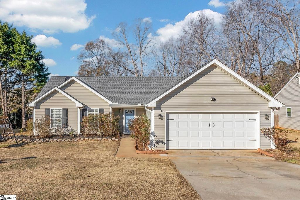 5 Rivereen Way, Simpsonville, SC 29680