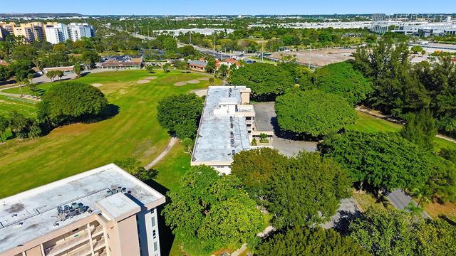 2601 S Course Drive 202, Pompano Beach, FL 33069