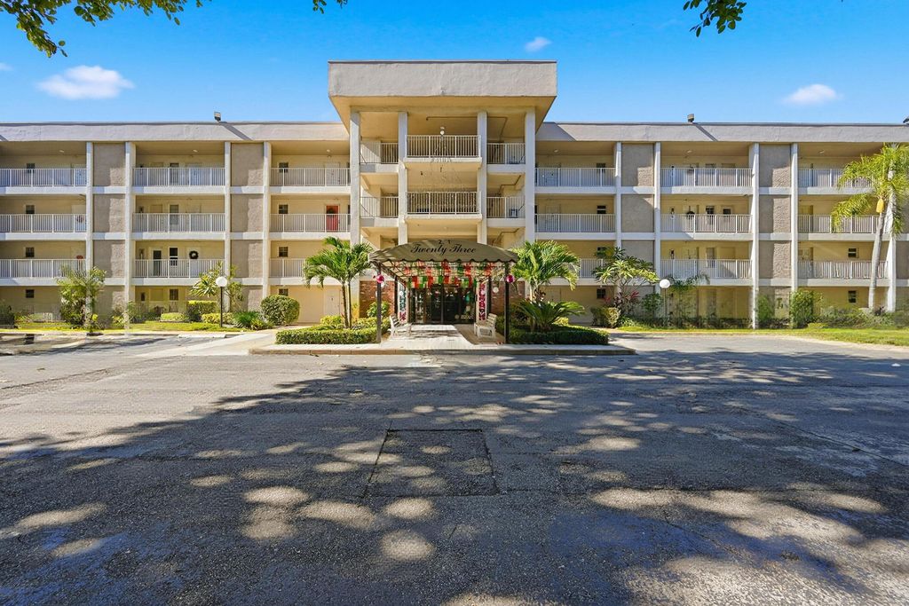 2601 S Course Drive 202, Pompano Beach, FL 33069