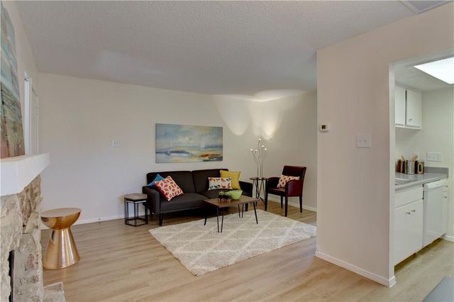 9079 Jollyville RD 303, Austin, TX 78759