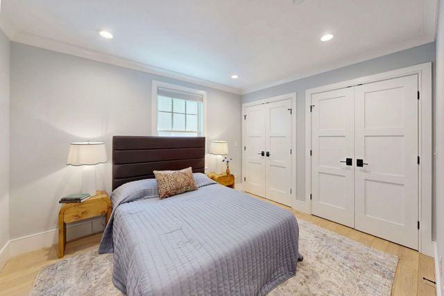 613 E 6th Street 1, Boston, MA 02127