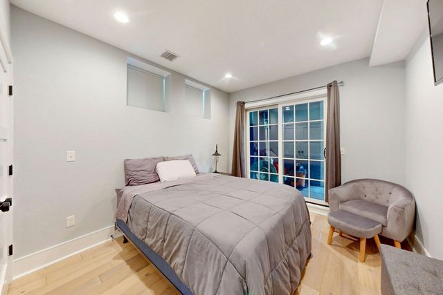 613 E 6th Street 1, Boston, MA 02127