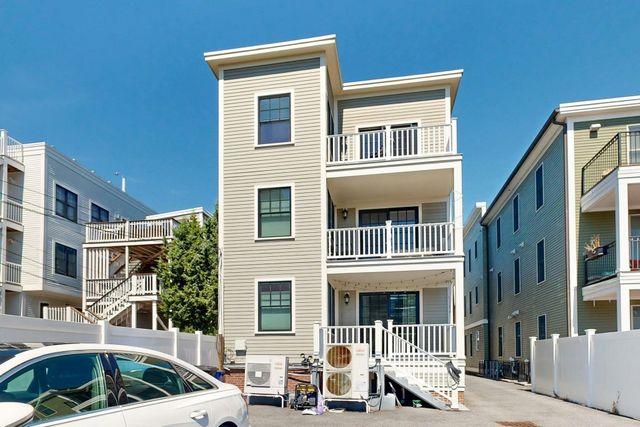 613 E 6th Street 1, Boston, MA 02127