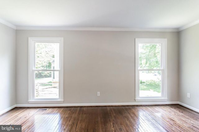1476 POWELLS TAVERN PL, Herndon, VA 20170