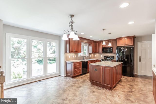 1476 POWELLS TAVERN PL, Herndon, VA 20170