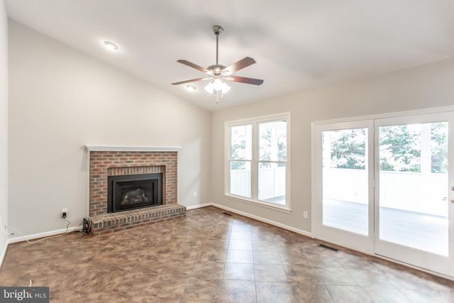 1476 POWELLS TAVERN PL, Herndon, VA 20170