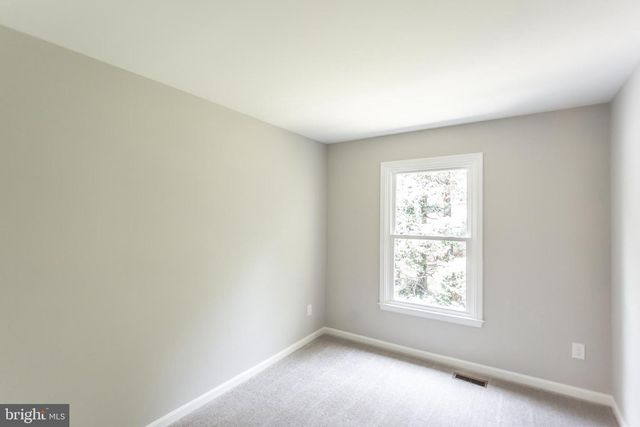 1476 POWELLS TAVERN PL, Herndon, VA 20170