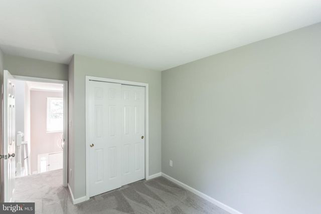 1476 POWELLS TAVERN PL, Herndon, VA 20170