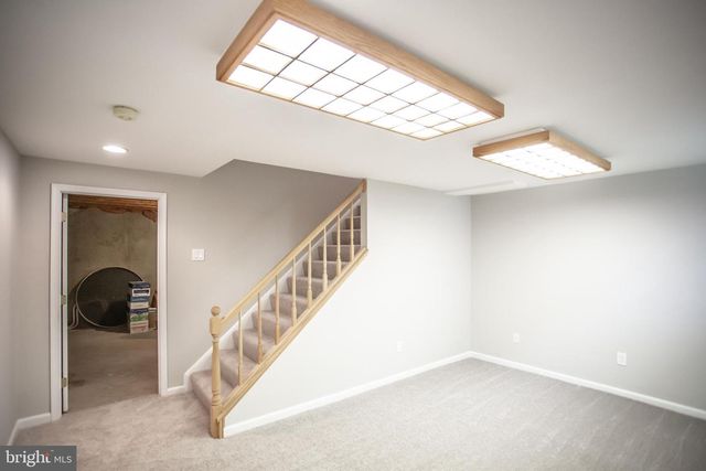 1476 POWELLS TAVERN PL, Herndon, VA 20170