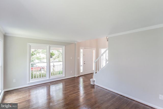 1476 POWELLS TAVERN PL, Herndon, VA 20170