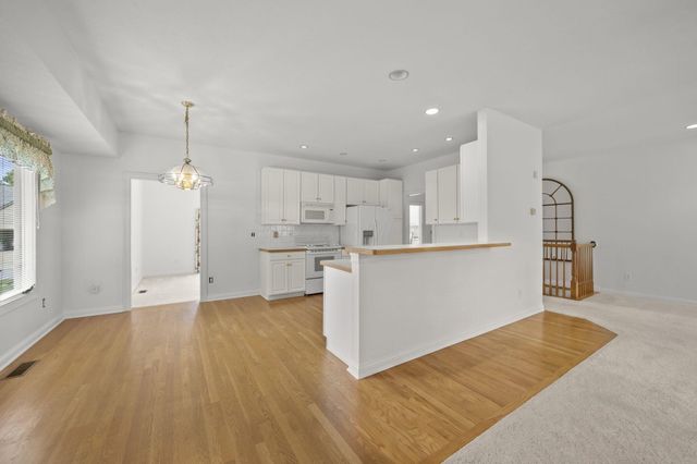 920 Linworth Village Drive, Columbus, OH 43235