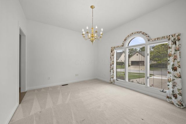 920 Linworth Village Drive, Columbus, OH 43235