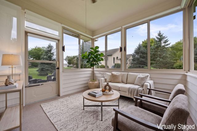 920 Linworth Village Drive, Columbus, OH 43235