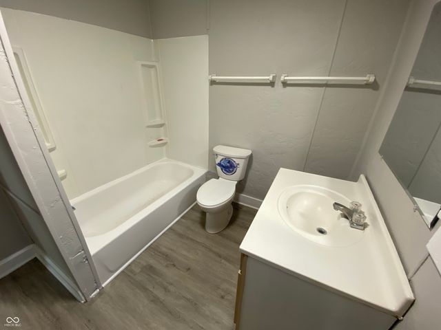 2717 S Moreland Avenue, Indianapolis, IN 46241