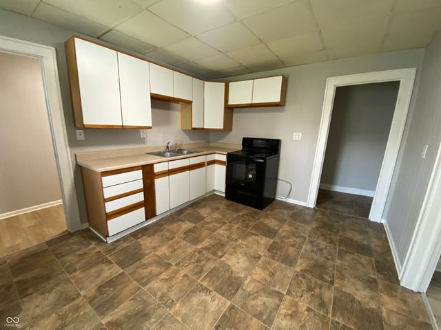 2717 S Moreland Avenue, Indianapolis, IN 46241
