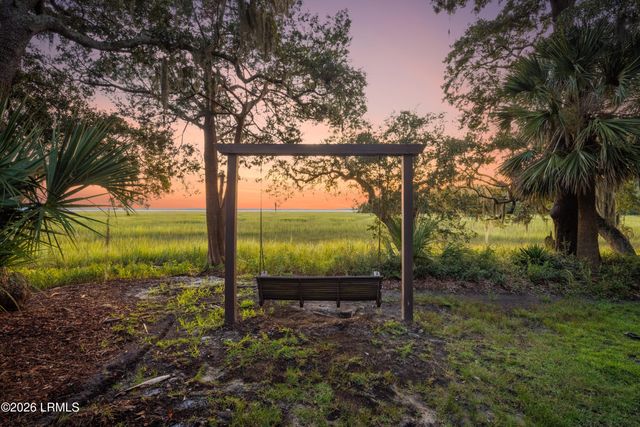 30 W Haven, Beaufort, SC 29906