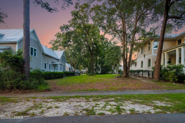 30 W Haven, Beaufort, SC 29906