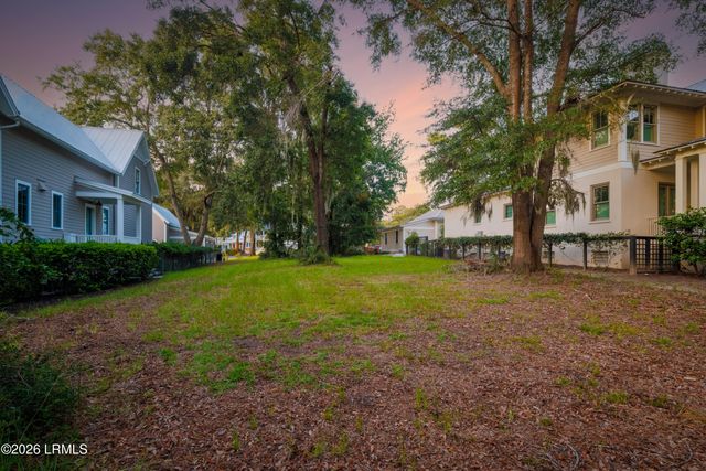 30 W Haven, Beaufort, SC 29906