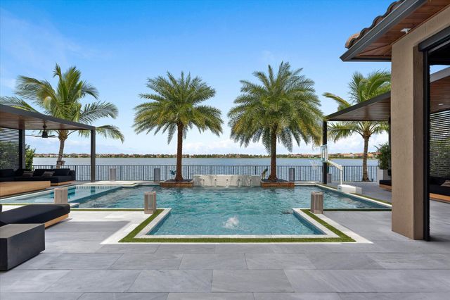 8590 W PARKLAND BAY Trail, Parkland, FL 33076