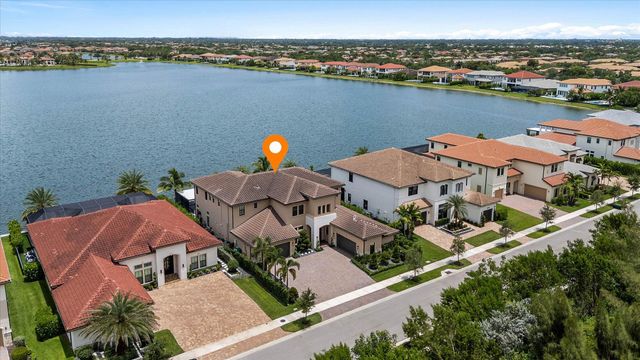 8590 W PARKLAND BAY Trail, Parkland, FL 33076