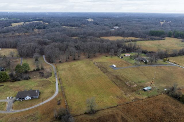 2103 Castelow, Greenbrier, TN 37073