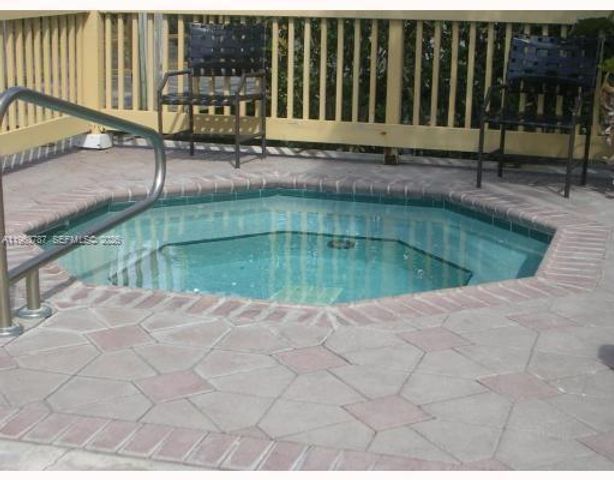 4055 W Mcnab Road H303, Pompano Beach, FL 33069
